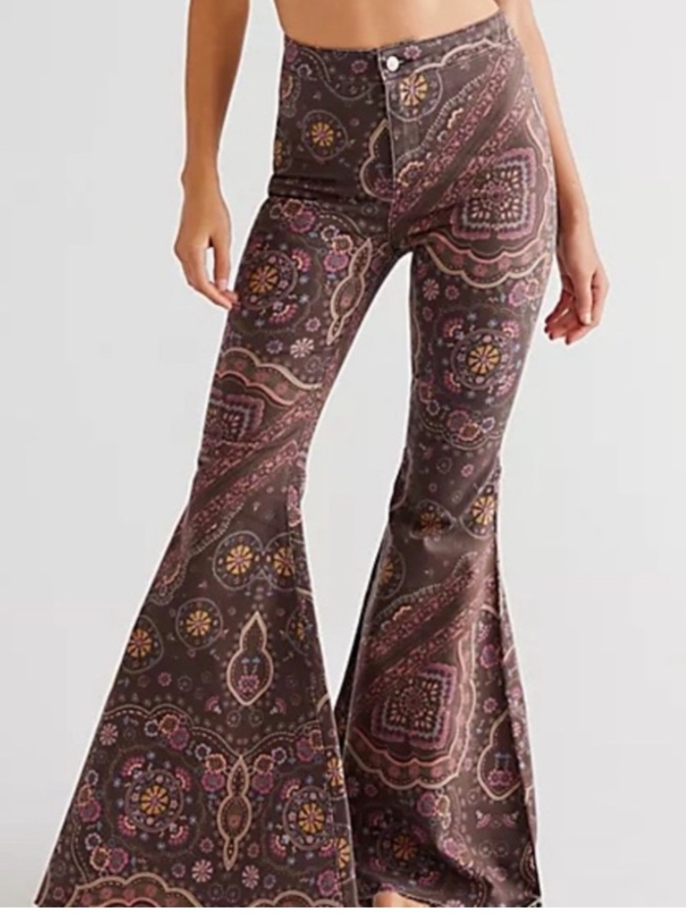 WE TJE FREE JUST FLOAT ON FLARE HIGH RISE FLARE LEG PRINTED JEANS NEW WITH TAG